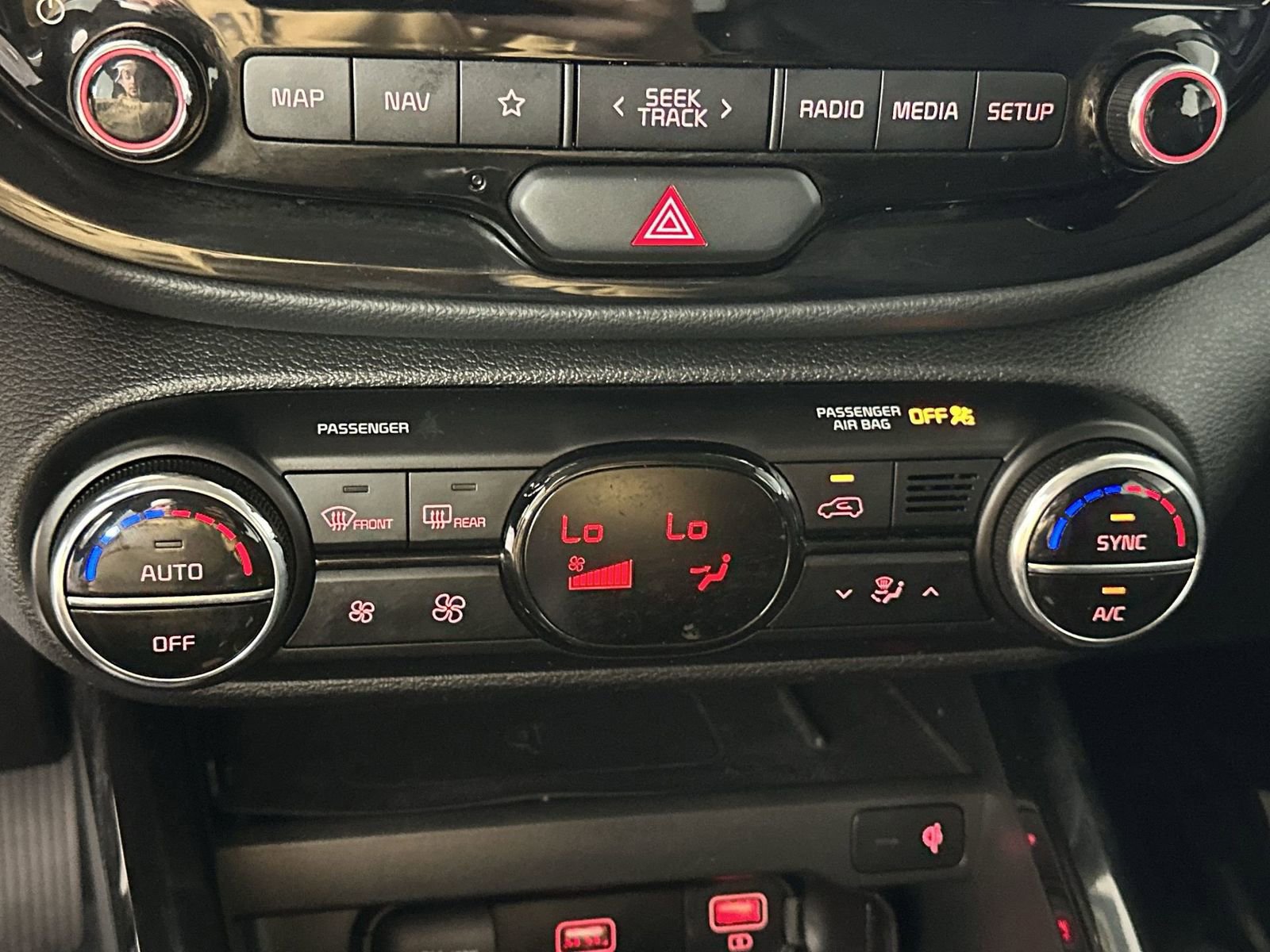 Used 2020 Kia Soul EX FWD image 19