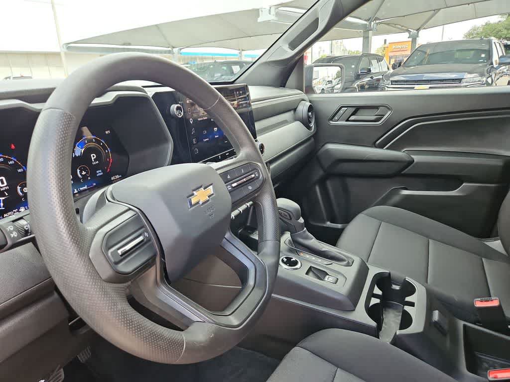 Used 2024 Chevrolet Colorado W/T AWD/4WD image 10