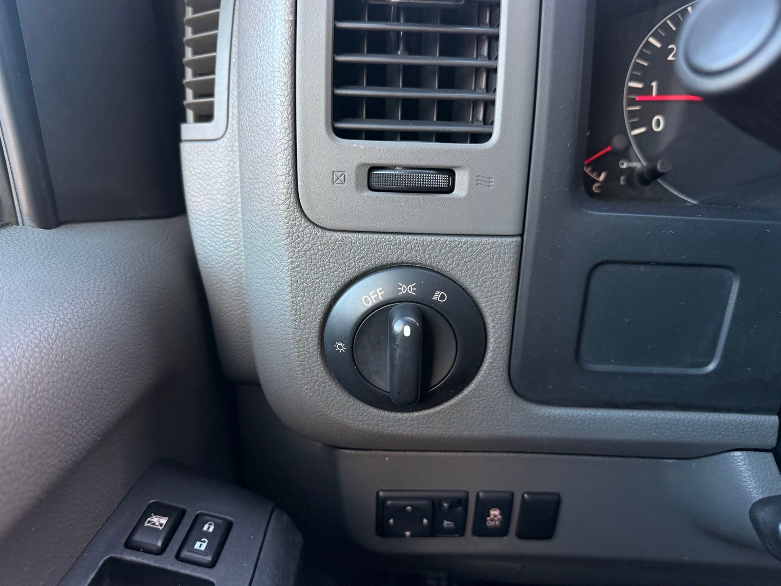 Used 2017 Nissan NV 2500 S w/ Power Basic Package image 13