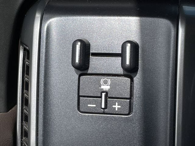 Used 2018 Chevrolet Silverado 1500 LT w/ Texas Edition RWD image 20