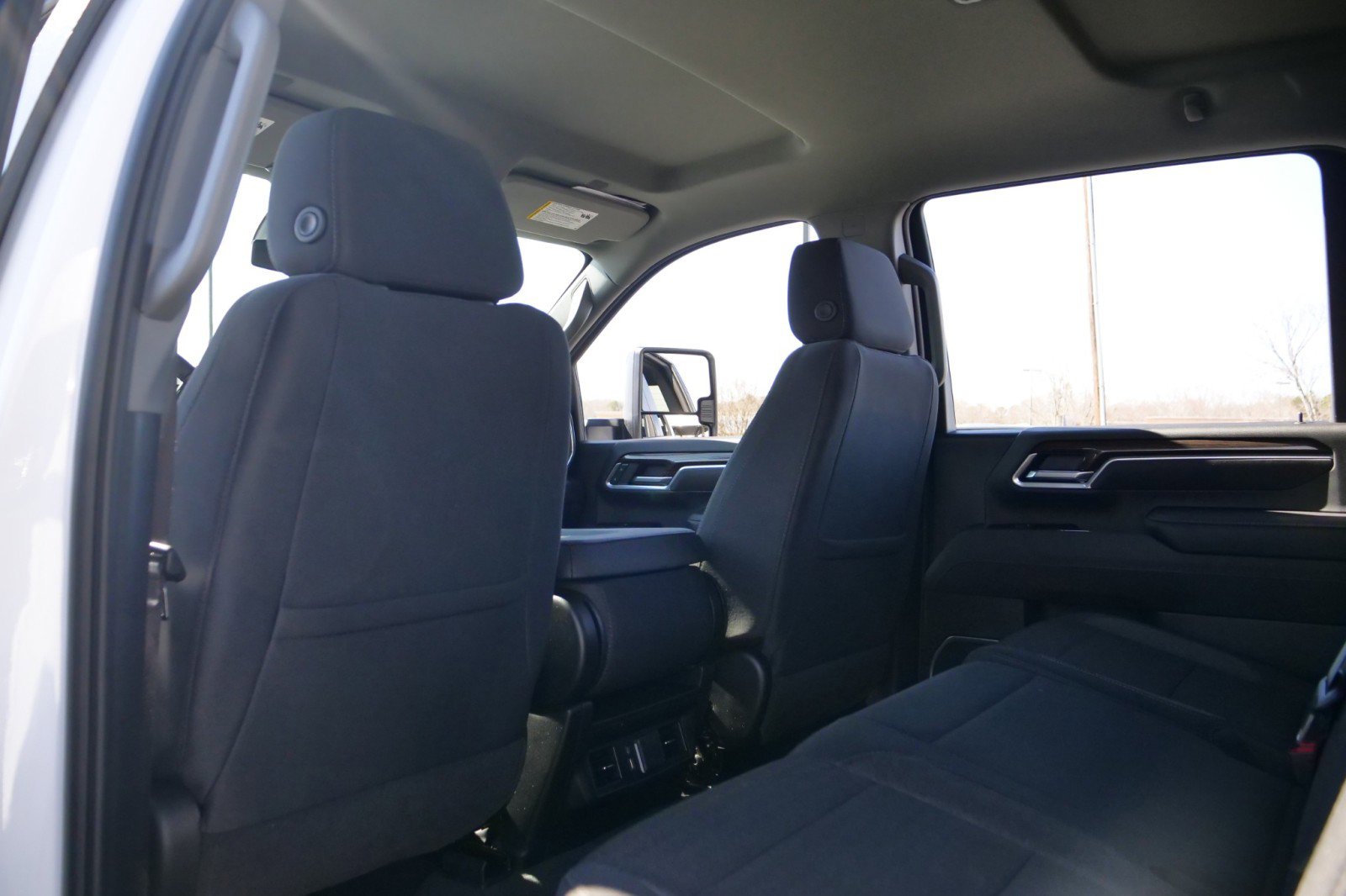 Used 2025 Chevrolet Silverado 2500 LT w/ Convenience Package AWD/4WD image 23