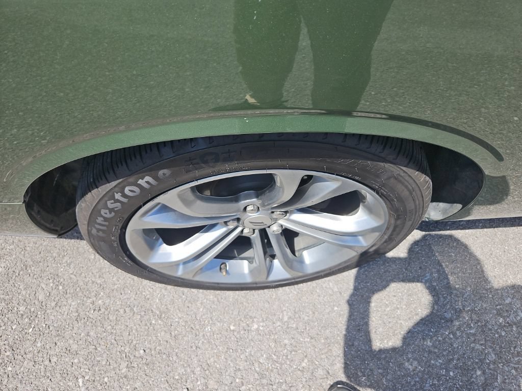 Used 2020 Dodge Challenger R/T RWD image 11
