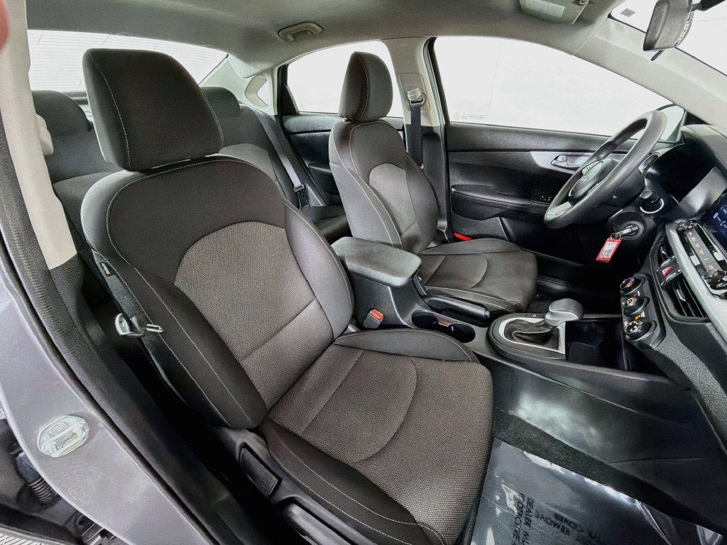 Used 2024 Kia Forte LXS FWD image 25