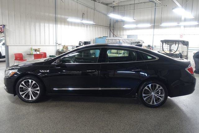 Used 2017 Buick LaCrosse Essence FWD image 4
