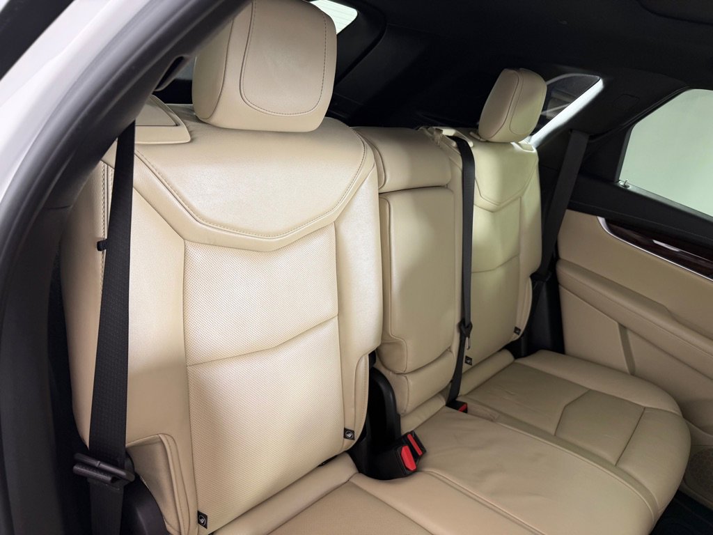 Used 2019 Cadillac XT5 Premium Luxury w/ LPO, Radiant Package image 24