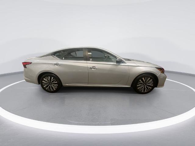 Certified 2024 Nissan Altima 2.5 SV FWD image 9