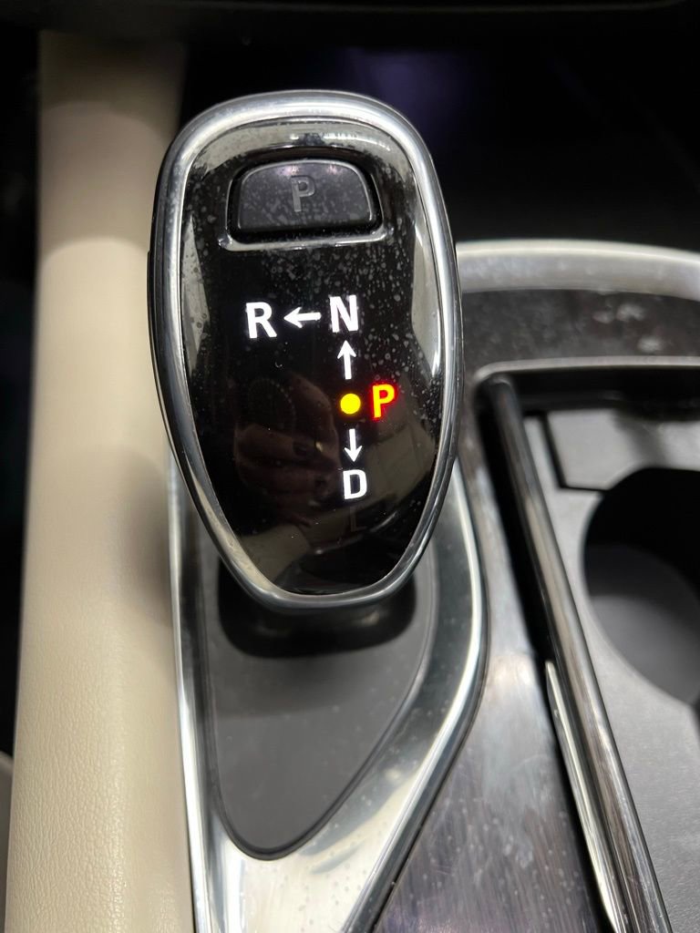 Used 2021 Buick Enclave Essence AWD/4WD image 18