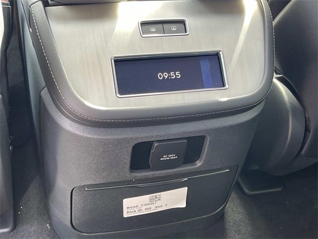 New 2025 Lincoln Navigator L Reserve w/ Jet Appearance Package image 17