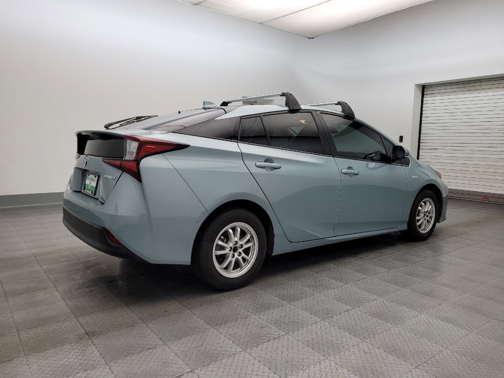 Used 2020 Toyota Prius LE image 10