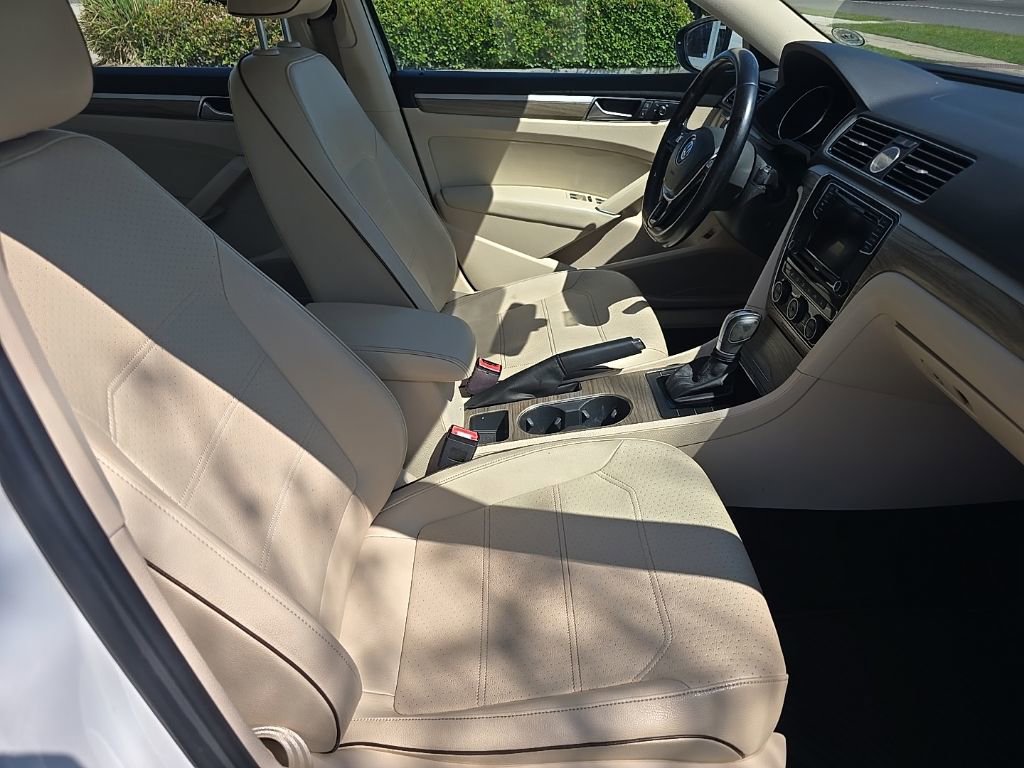 Used 2017 Volkswagen Passat 1.8T SE image 26