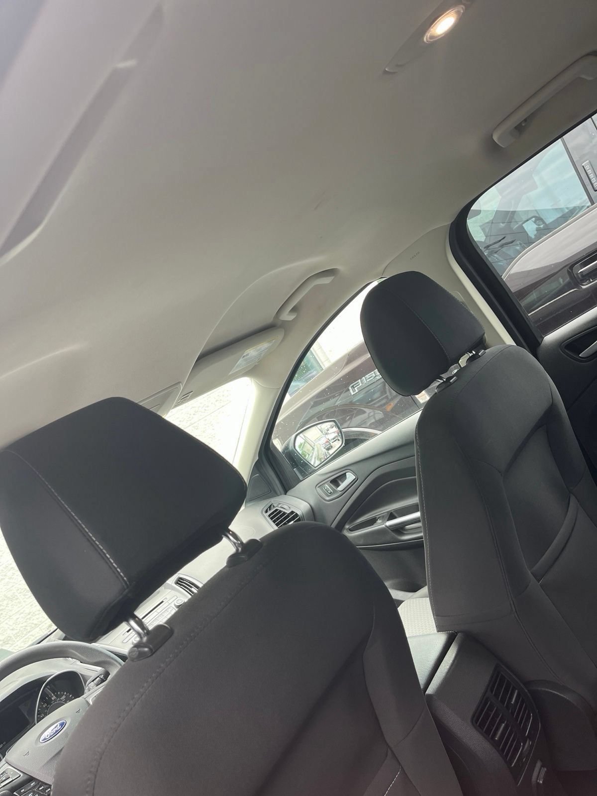 Used 2017 Ford Escape SE AWD/4WD image 16