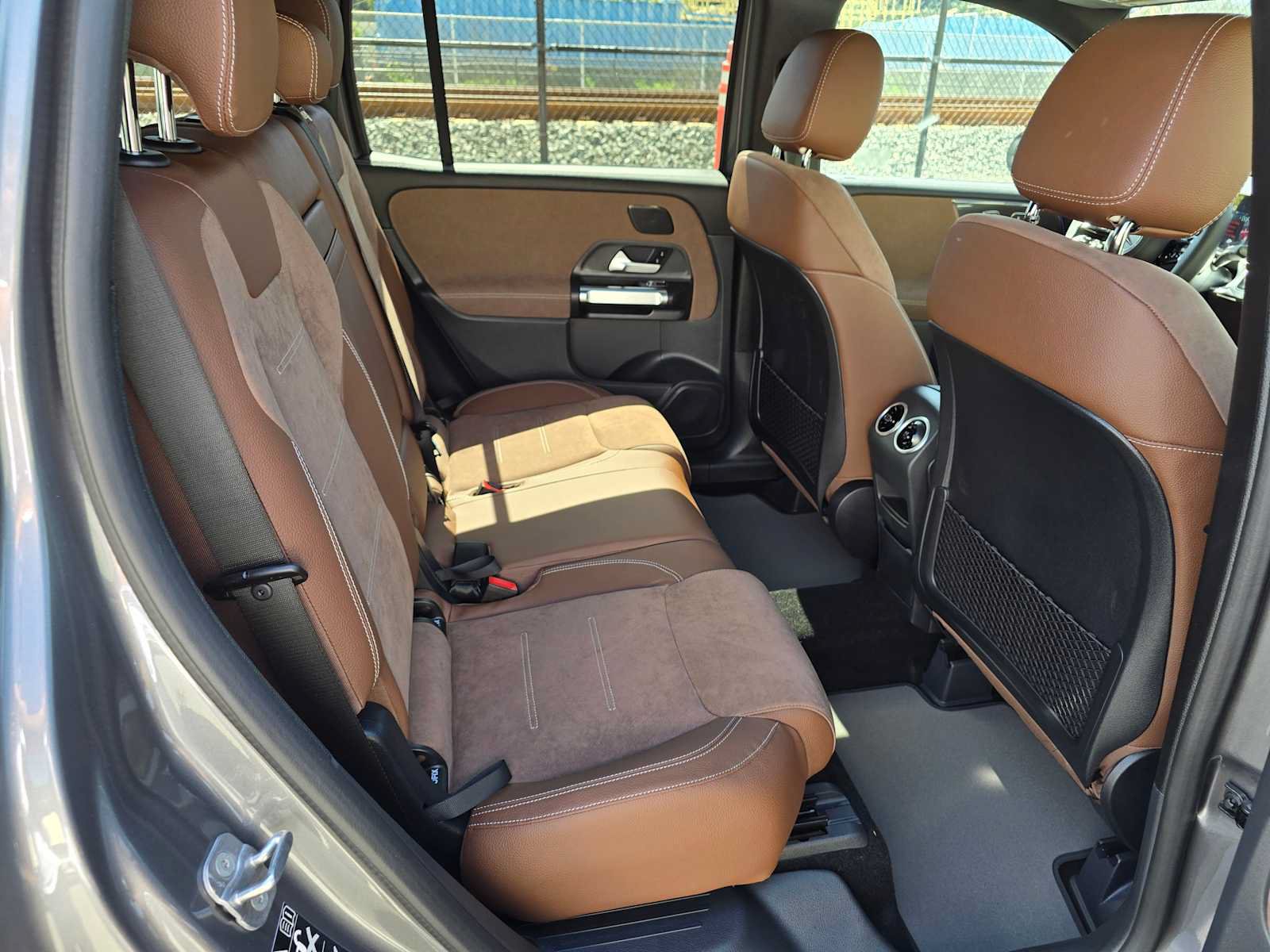 New 2026 Mercedes-Benz GLB 250 4MATIC image 15
