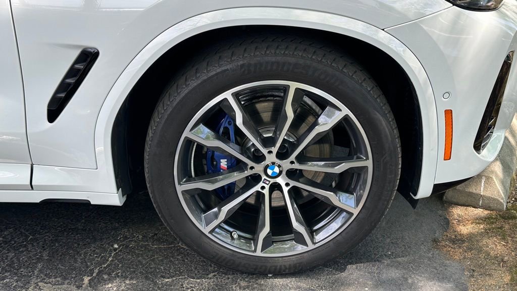Used 2023 BMW X3 M40i image 4