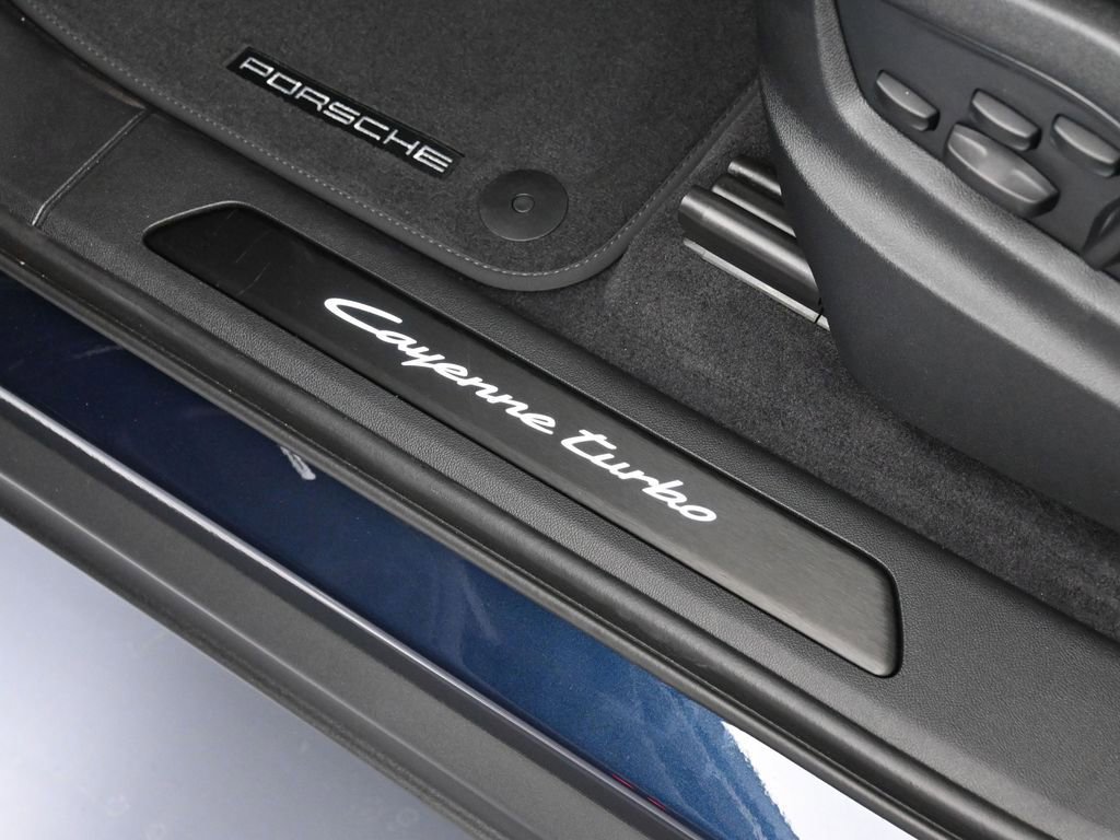 New 2025 Porsche Cayenne Turbo image 19