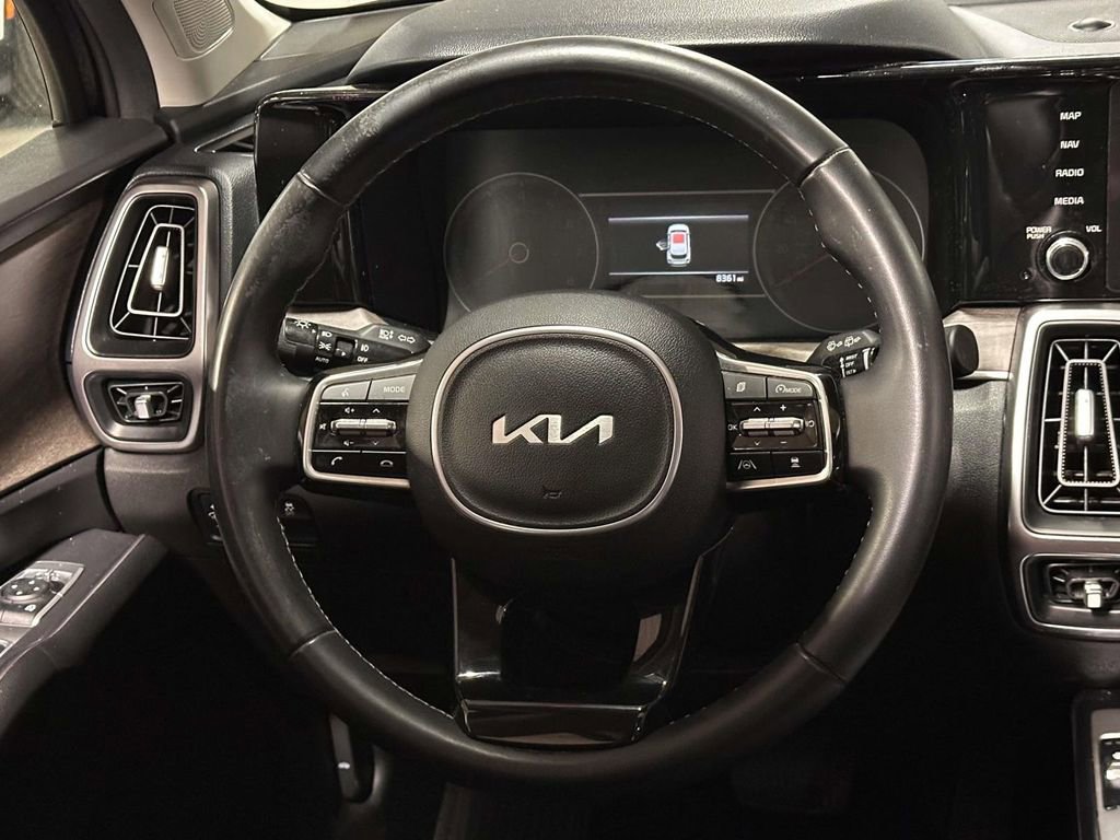 Used 2023 Kia Sorento X-Line EX image 20