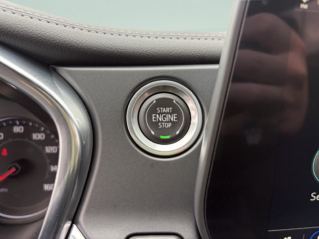 Used 2023 Chevrolet Blazer LT FWD image 33