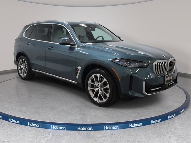 Used 2026 BMW X5 xDrive40i w/ Premium Package AWD/4WD image 3