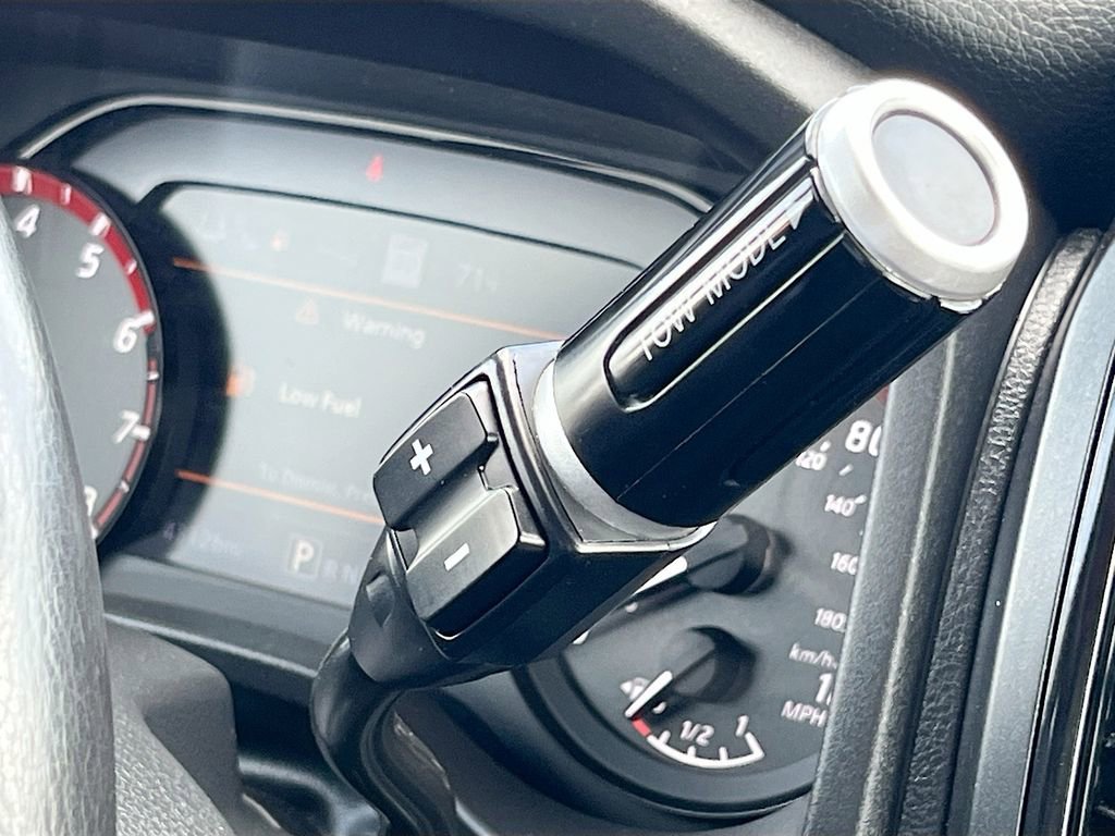 Used 2022 Nissan Titan PRO-4X w/ Pro-4x Convenience Package image 17