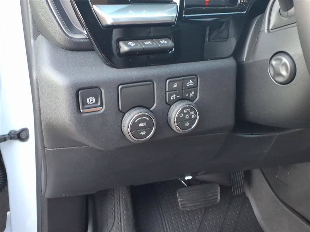 New 2026 Chevrolet Silverado 1500 High Country RWD image 12