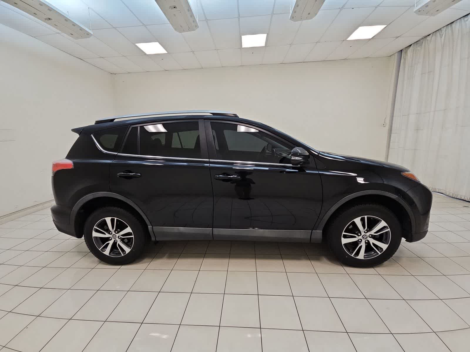 Used 2018 Toyota RAV4 XLE FWD image 26