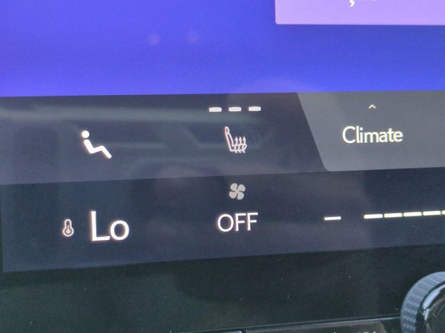 Used 2024 Lexus NX 250 FWD image 21