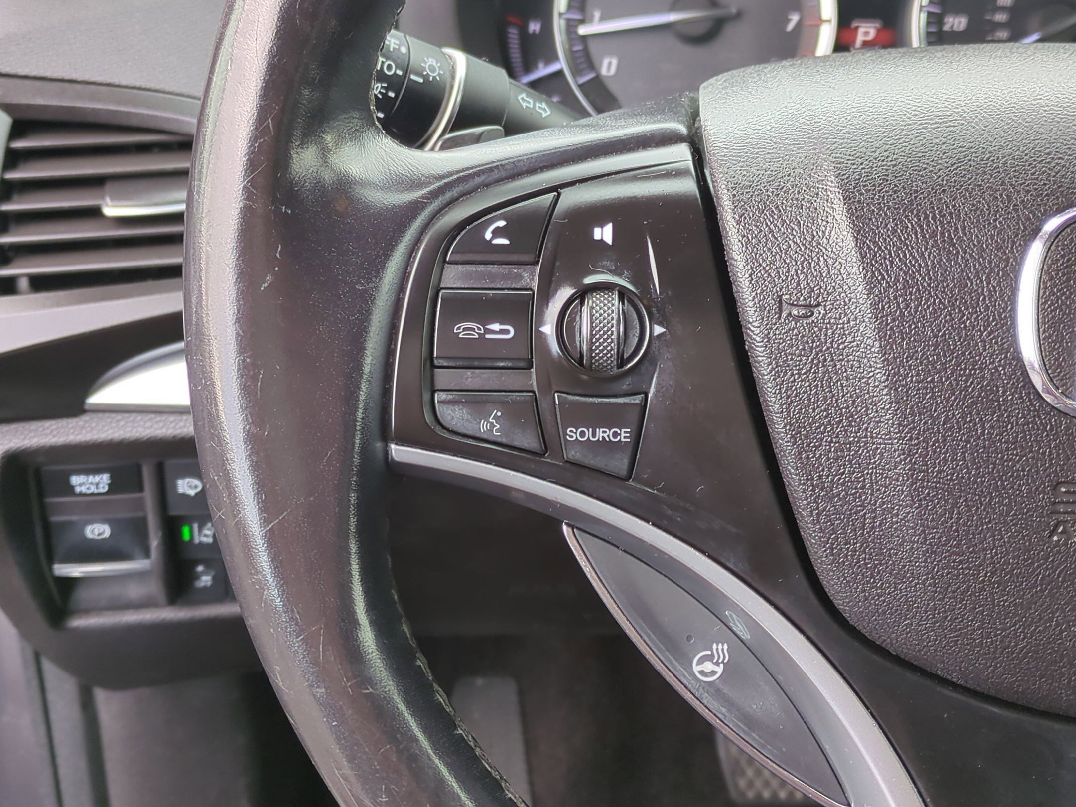 Used 2019 Acura MDX Tech SH-AWD image 18