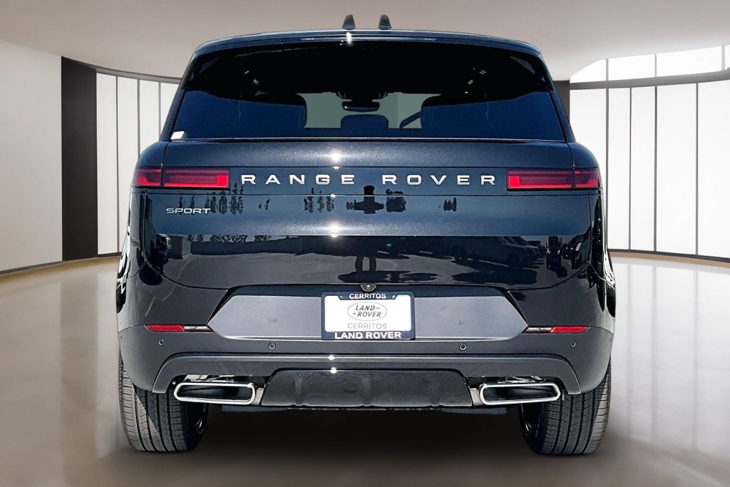 New 2027 Land Rover Range Rover Sport SE AWD/4WD image 4