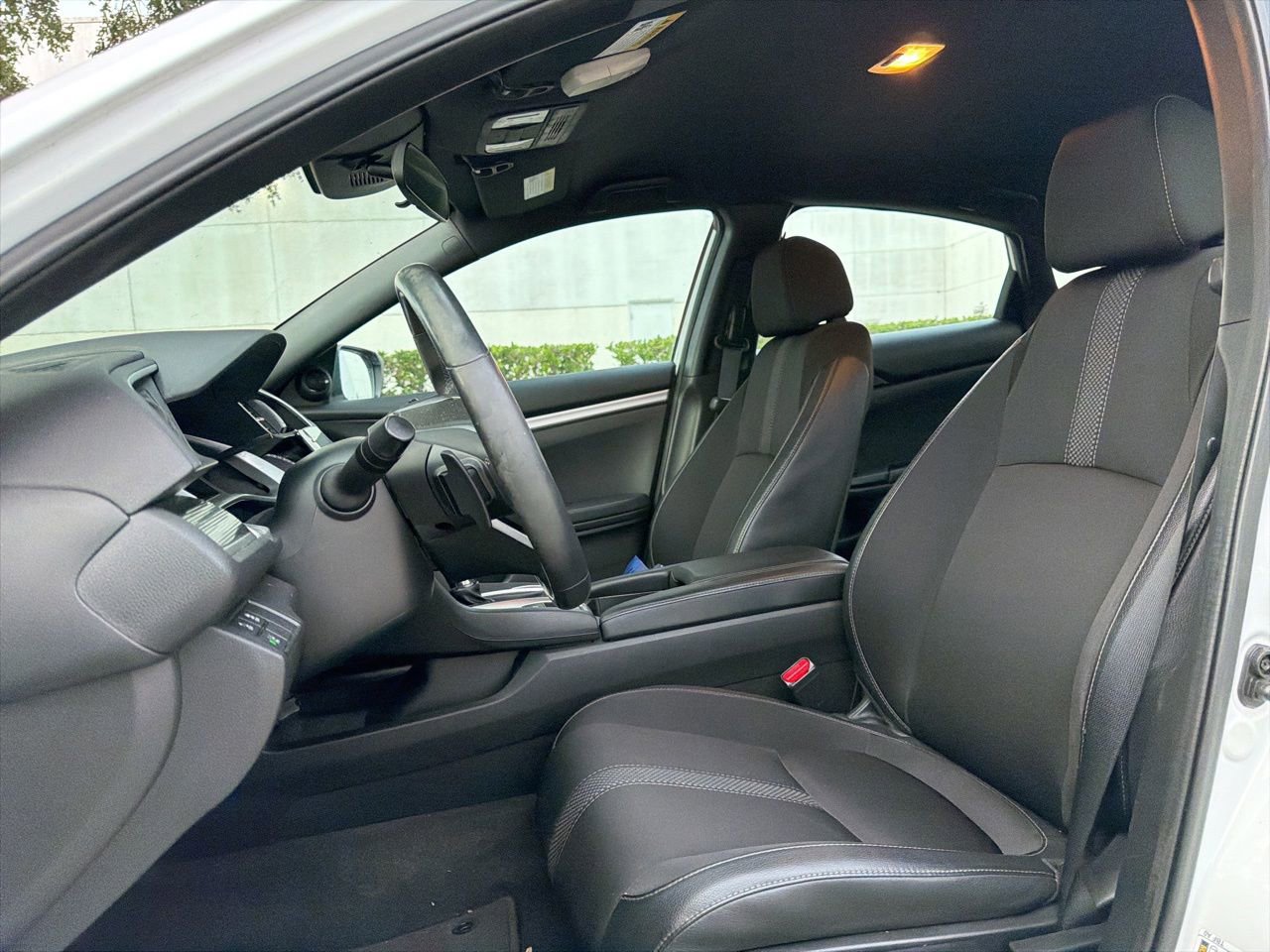 Used 2020 Honda Civic Sport image 9