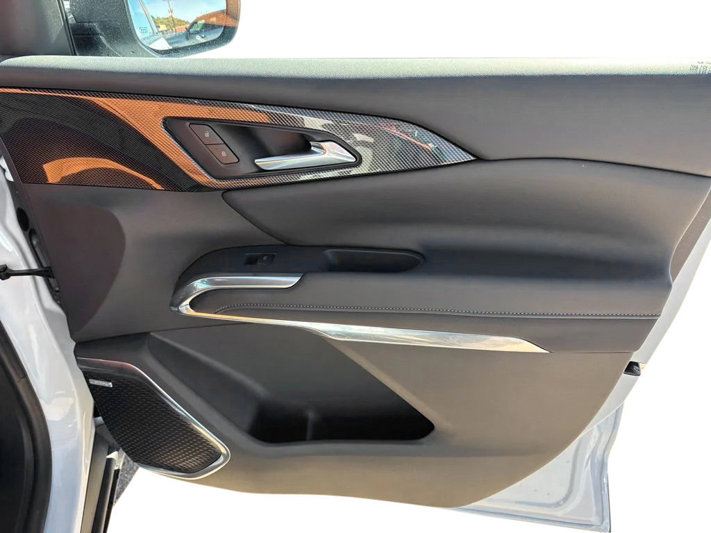 New 2027 Chevrolet Traverse Z71 w/ Enhanced Driving Package AWD/4WD image 13