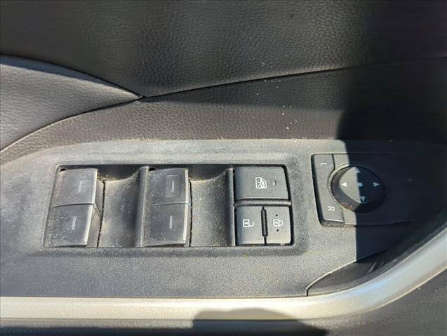 Used 2022 Toyota RAV4 XLE w/ Convenience Package FWD image 10