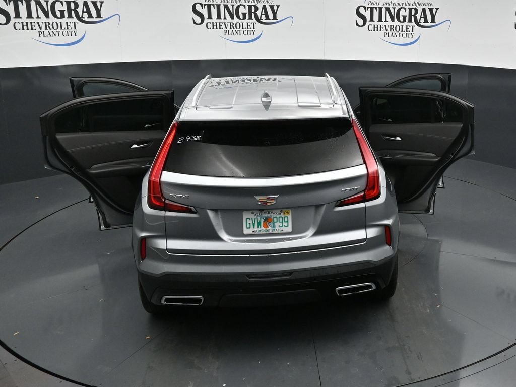 Used 2025 Cadillac XT4 Premium Luxury FWD image 35