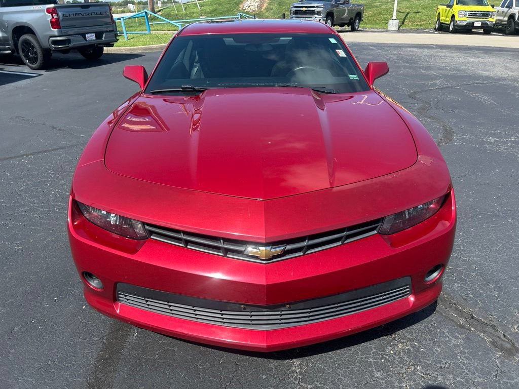Used 2015 Chevrolet Camaro LT RWD image 2