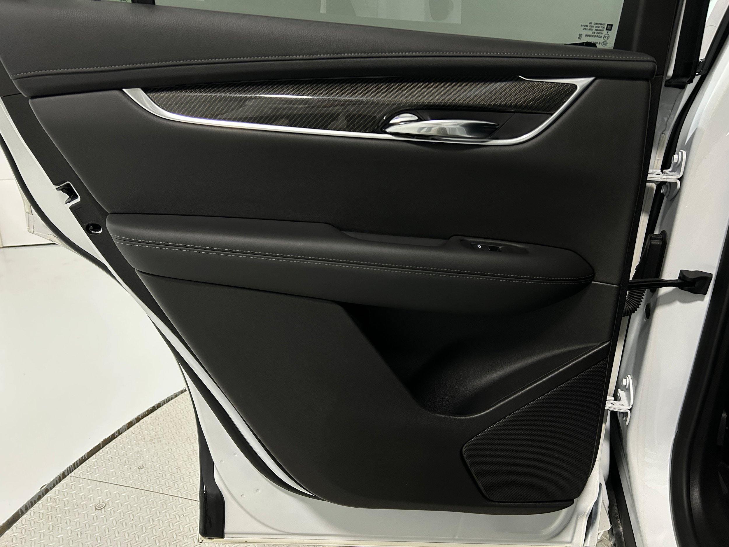 Used 2021 Cadillac XT6 Sport w/ LPO, Floor Liner Package AWD/4WD image 29