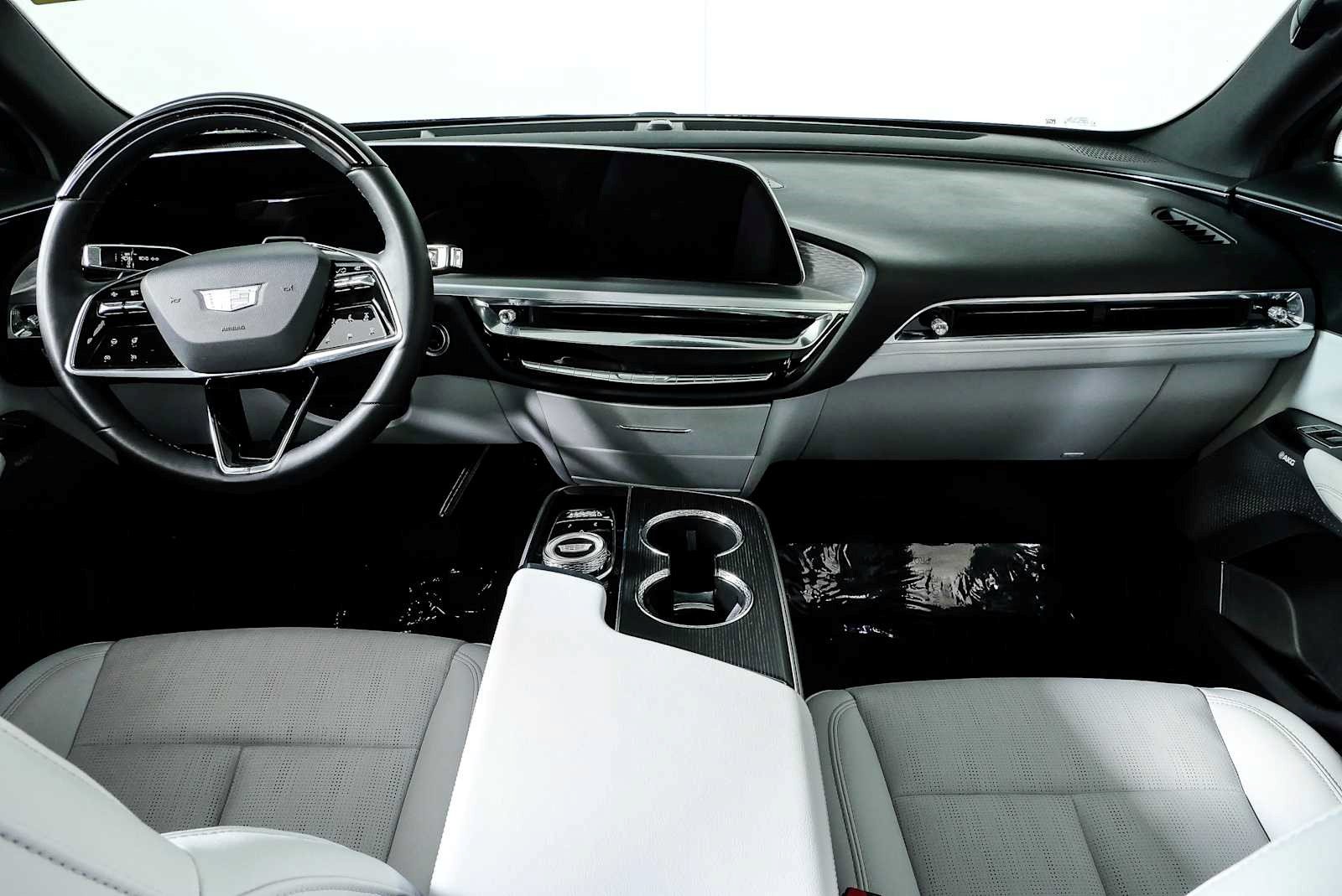 Certified 2024 Cadillac Lyriq Sport RWD image 23