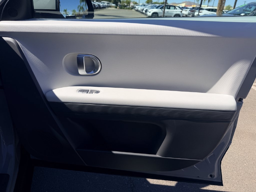 Certified 2024 Hyundai Ioniq 5 SE RWD image 11