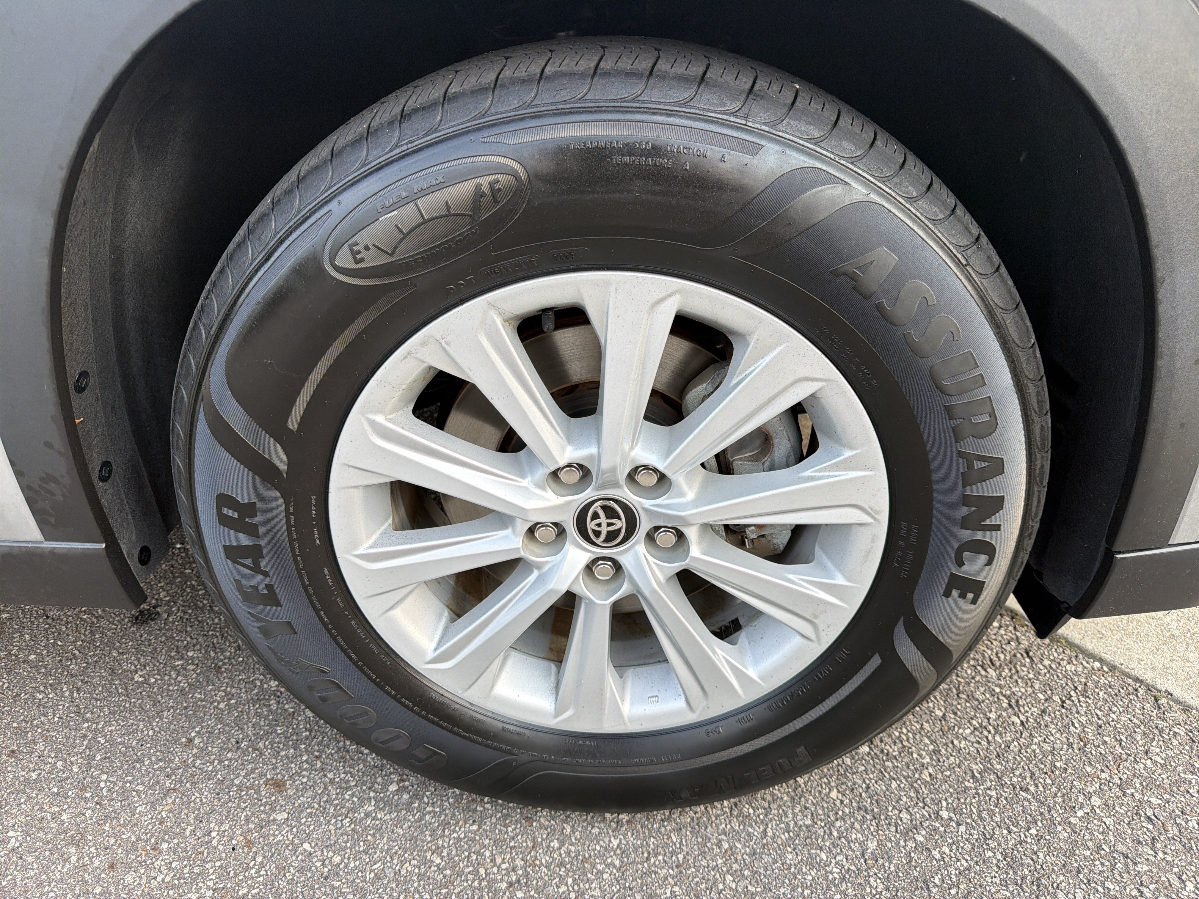 Certified 2025 Toyota Grand Highlander FWD image 22