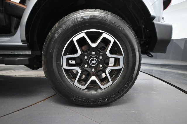 Used 2023 Ford Bronco Outer Banks AWD/4WD image 10