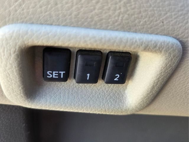 Used 2012 Nissan Murano LE w/ Platinum Pkg AWD/4WD image 36