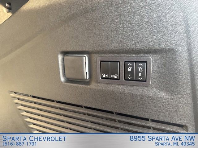 Used 2026 GMC Yukon XL AT4 Ultimate w/ LPO, Floor Liner Package AWD/4WD image 35