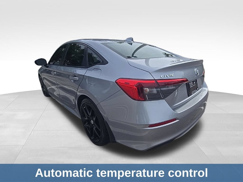 Used 2024 Honda Civic Sport image 3