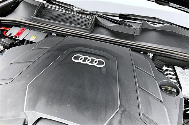 Used 2025 Audi Q8 Premium Plus w/ Premium Plus Package image 34