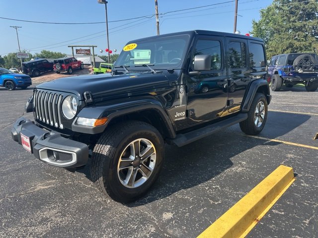 Used 2022 Jeep Wrangler Unlimited Sahara w/ Cold Weather Group image 5