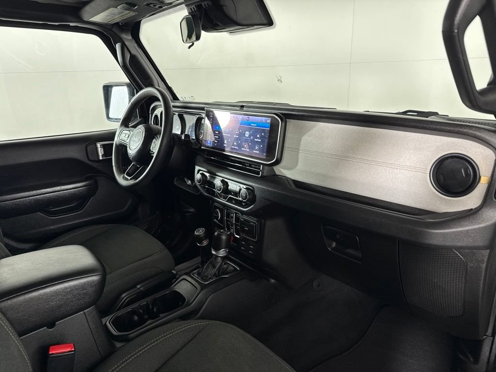 Used 2024 Jeep Wrangler Unlimited Sport AWD/4WD image 36