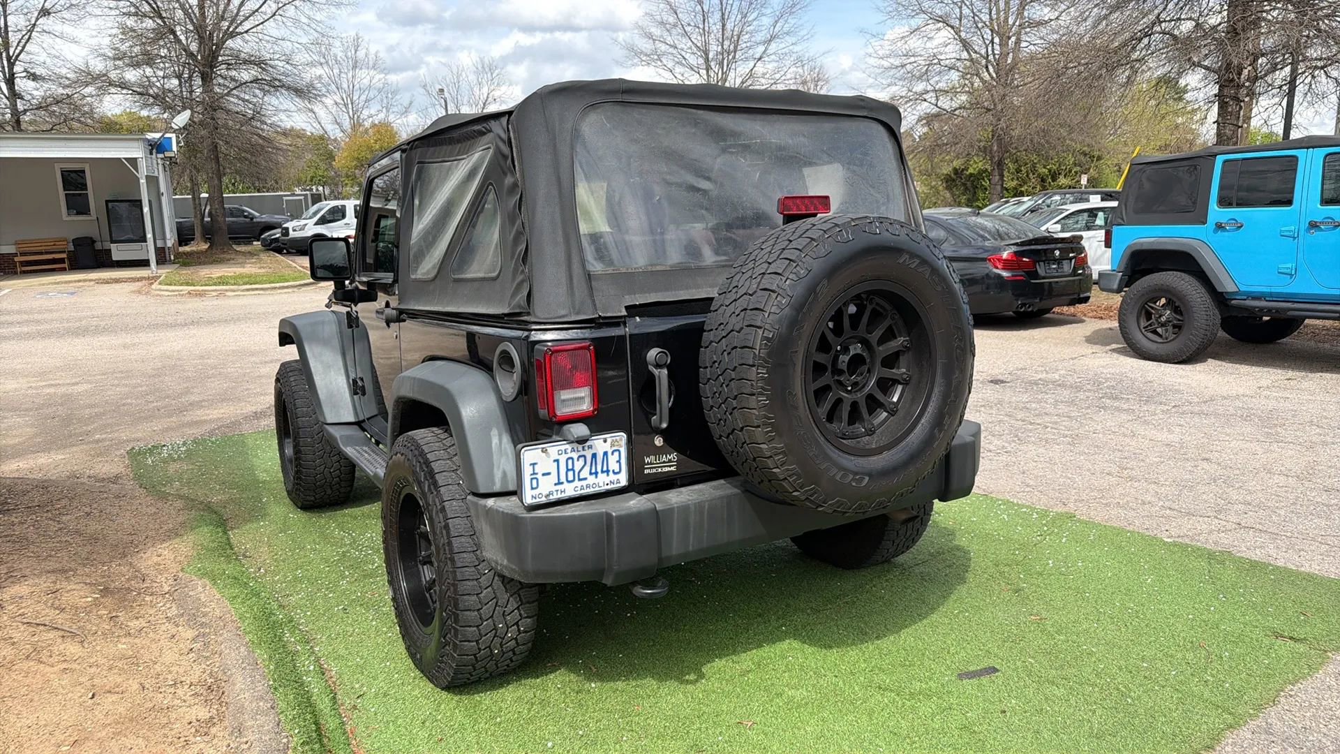Used 2015 Jeep Wrangler Sport image 9