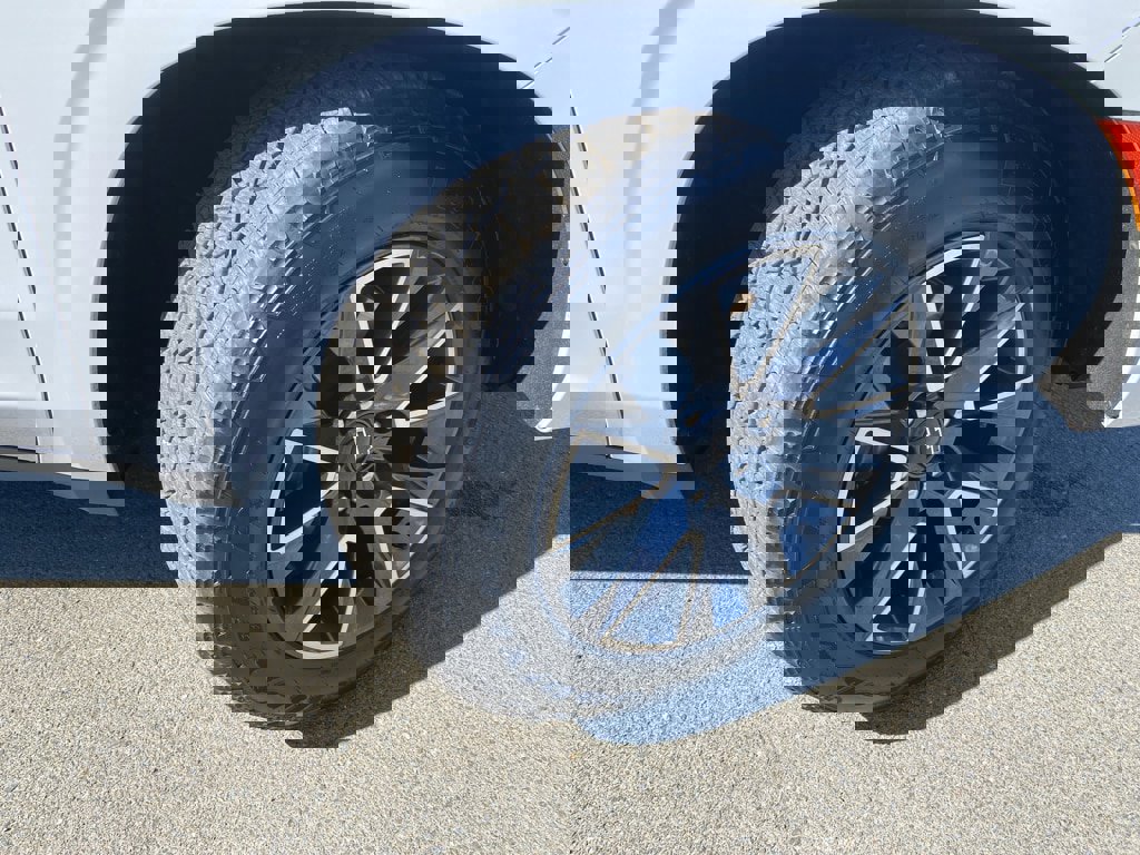 Used 2022 Chevrolet Tahoe Z71 w/ Z71 Off-Road Package image 6