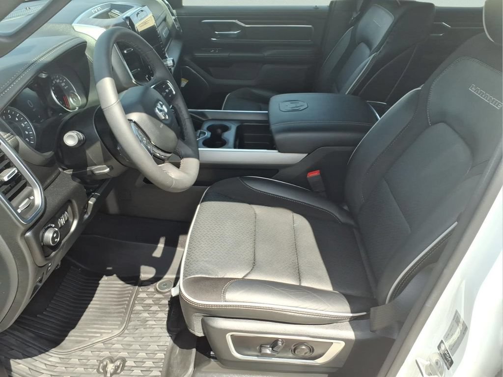 Used 2026 RAM 1500 Laramie w/ Sport Appearance Package AWD/4WD image 10
