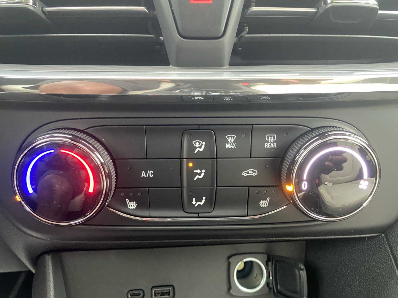 New 2026 Buick Encore GX Preferred FWD image 18