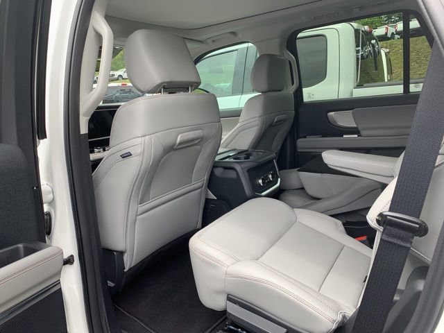 New 2025 Ford Expedition Active RWD image 17
