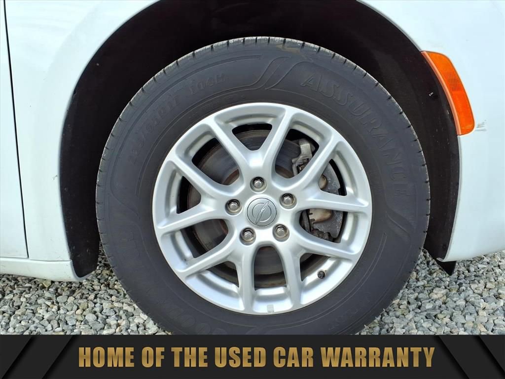 Used 2019 Chrysler Pacifica LX image 11