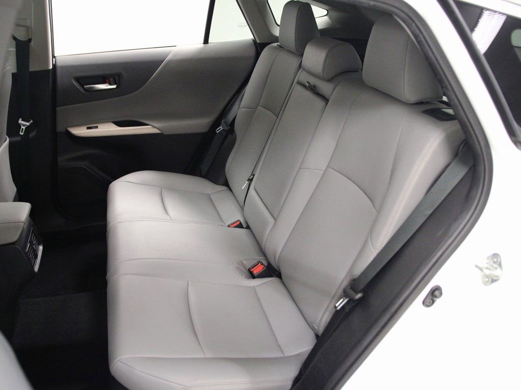 Used 2023 Toyota Venza XLE image 20